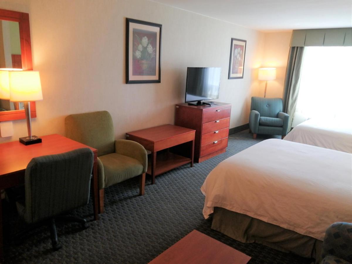 Holiday Inn Express & Suites Toluca Zona Aeropuerto By Ihg Exteriör bild